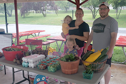 Elmwood NE farmers market 08042021c