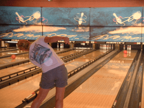 Bowling_Ashli