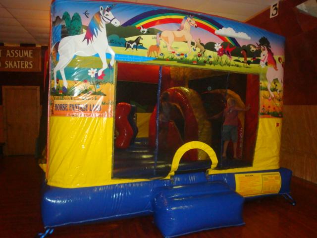 R_-_bounce_house_kids