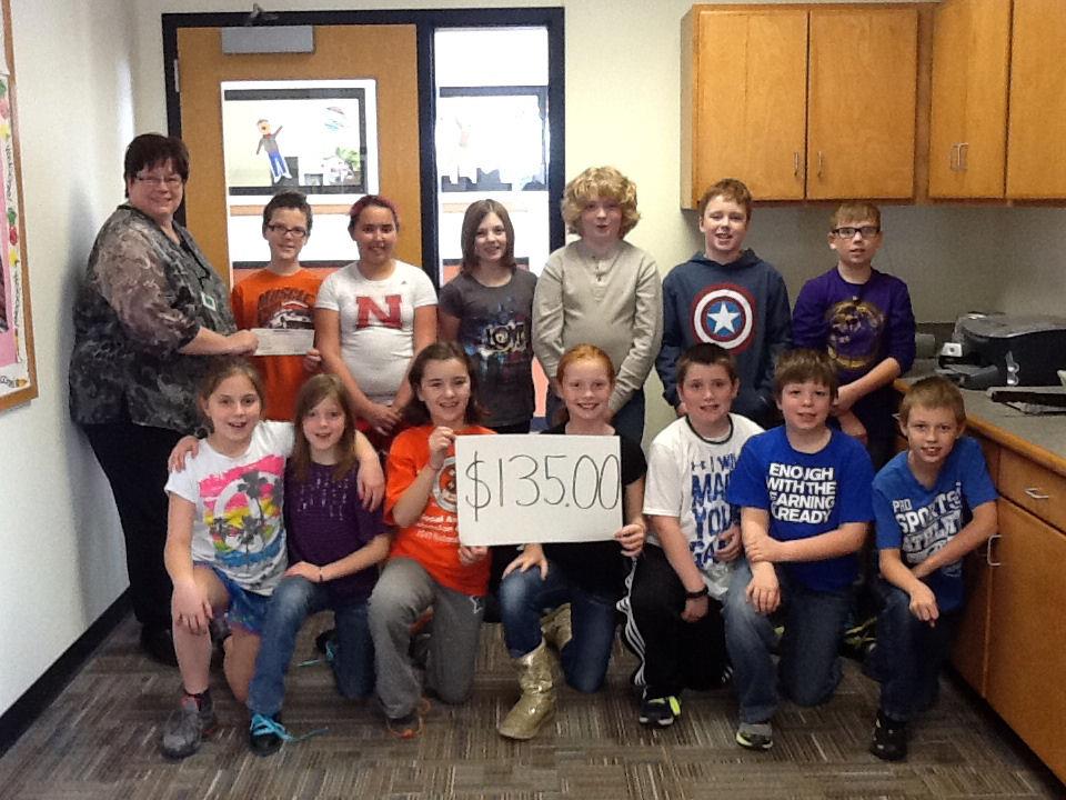 4th graders_library_donation